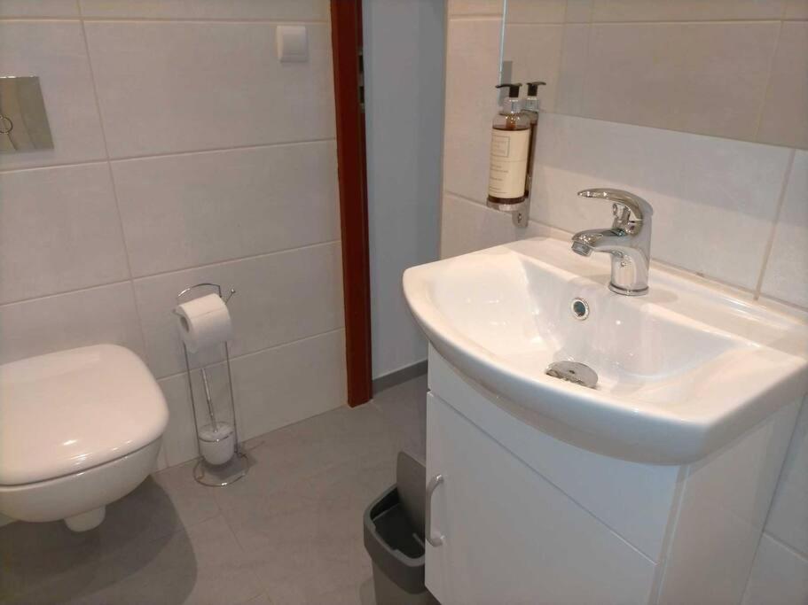 Zyblikiewicza Friendly Apartment Краков Экстерьер фото